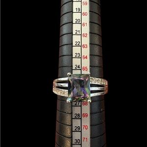 Vintage Sterling  Silver .925 Size 12 Women's Ring with Iridescent Stone